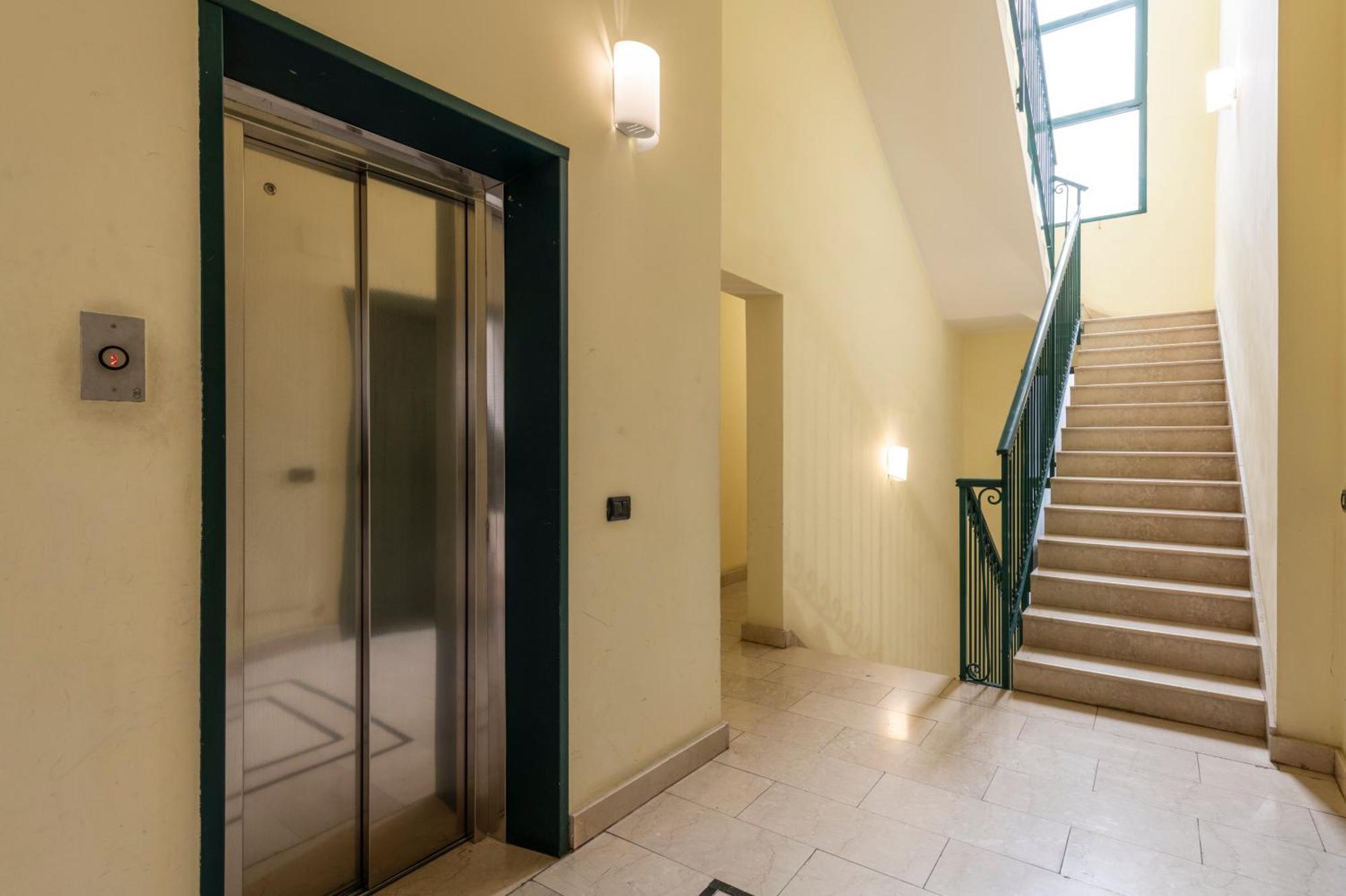 San Babila Luxury Suite - 7Sundays Milan Bagian luar foto